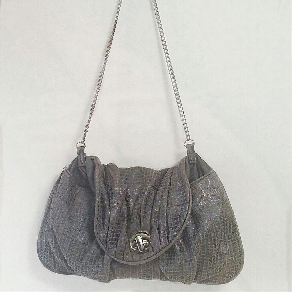 CHAINED GREY PURSE