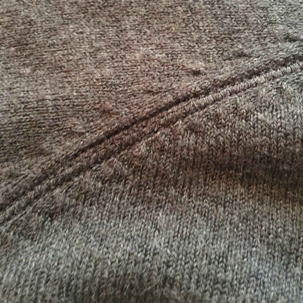 Sweater - Picture 3 of 4