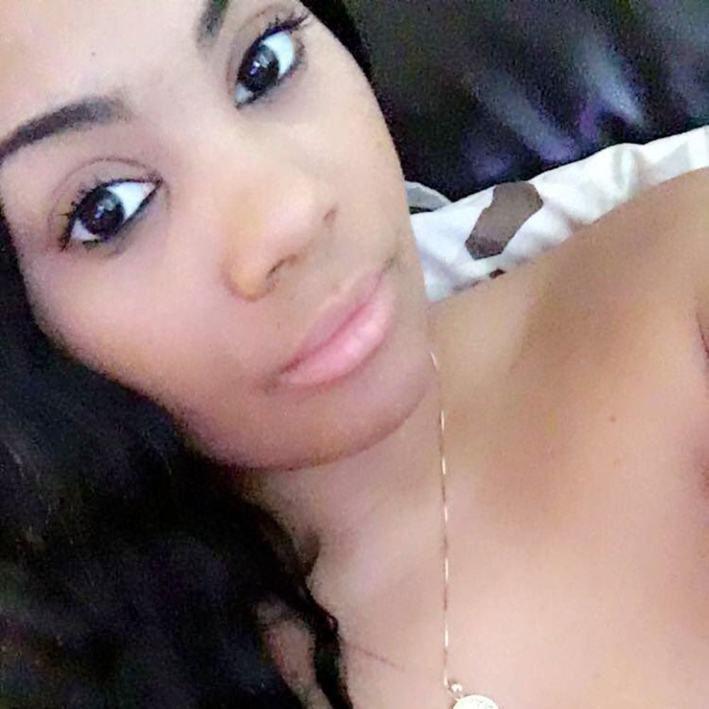 Meet your Posher, Kayla