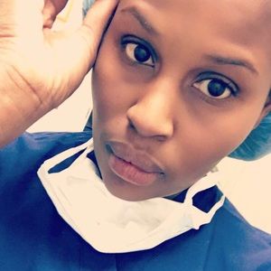 Meet your Posher, Crystal