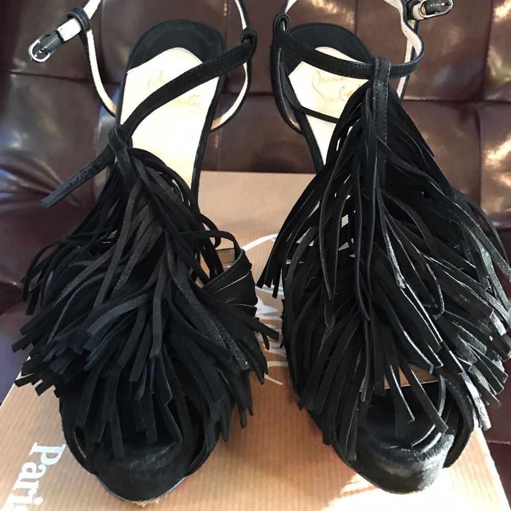 🔥🔥Fringe Louboutin Sandal🔥 - Picture 4 of 4