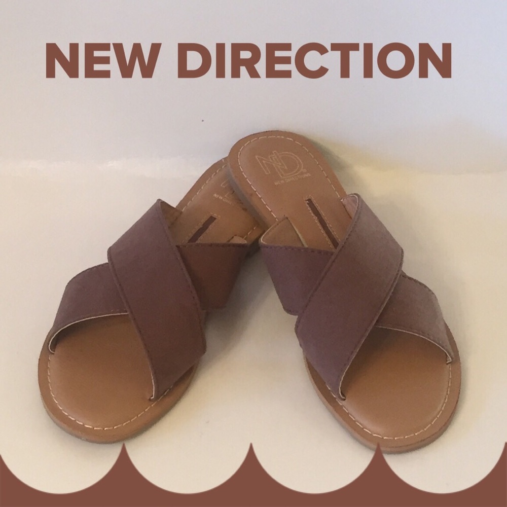 💕NWOB💕 NEW DIRECTION SANDALS
