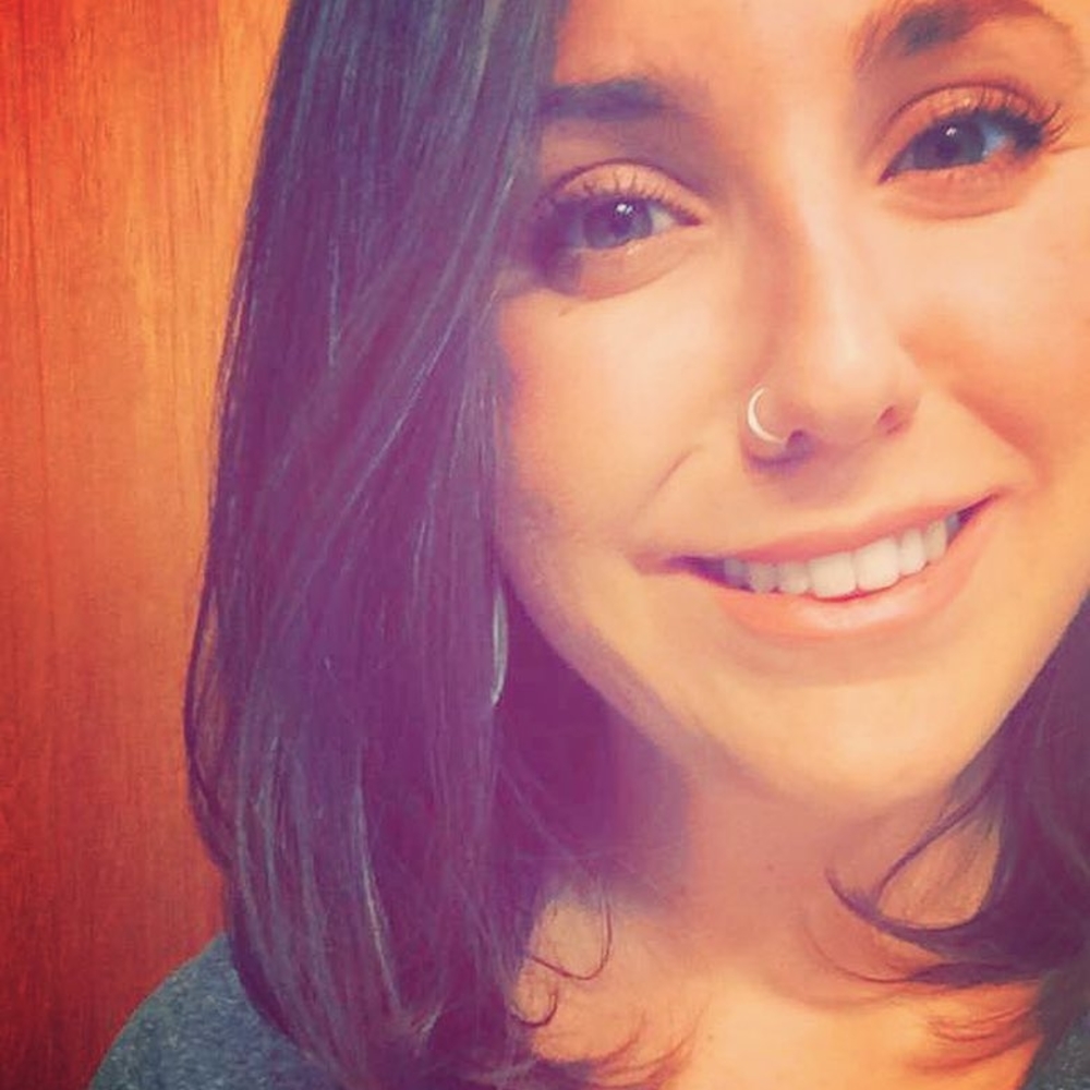 Meet your Posher, Caitlin