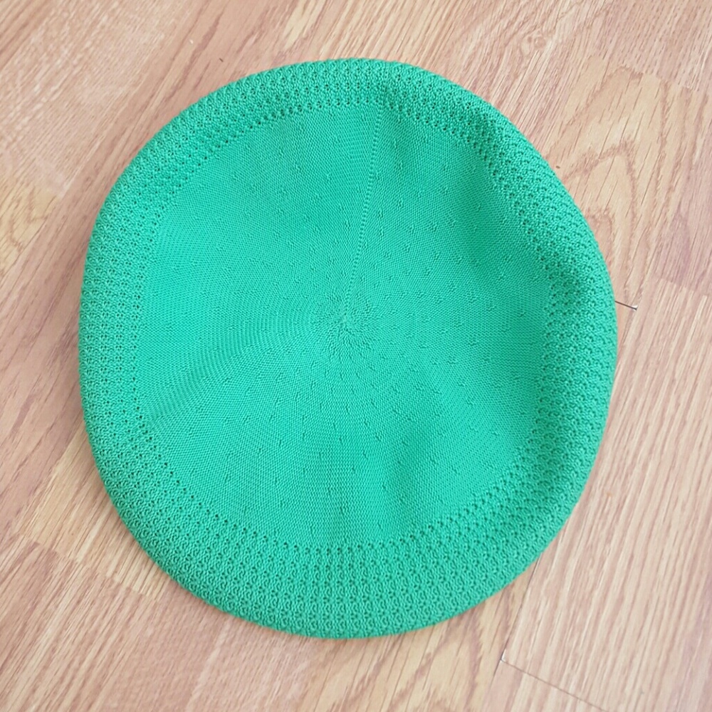 Kangol SZ SM VGUC *last chance *