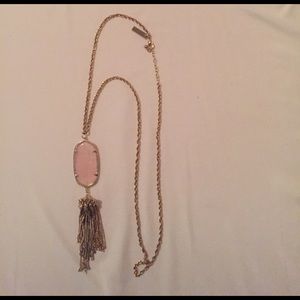 Kendra Scott necklace