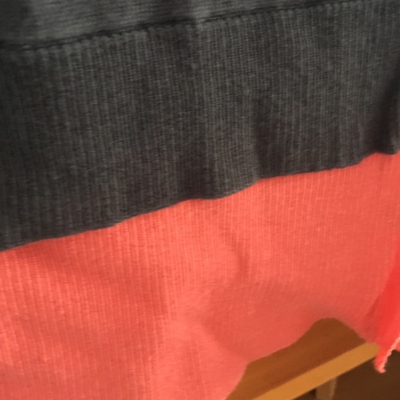 Gray/coral cardigan lightweight sweater - Picture 4 of 4