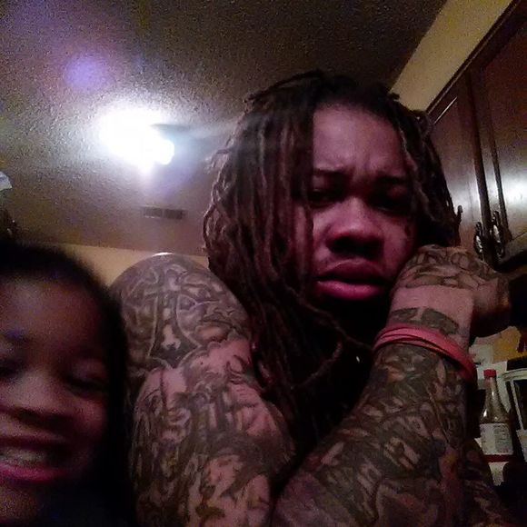 Meet your Posher, Moore - Picture 1 of 1