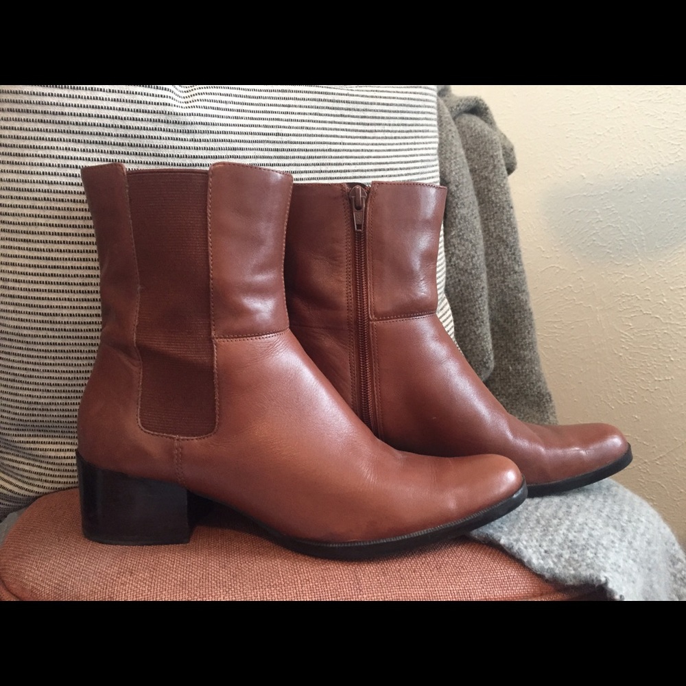 Brown leather chelsea boots