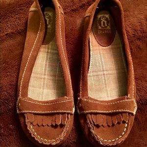 DECREE leather flats great condition !