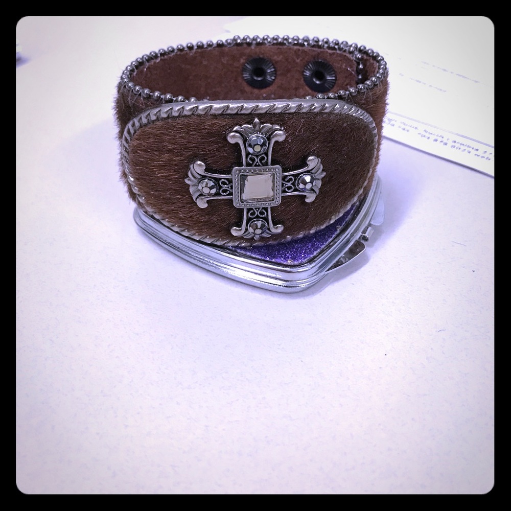 Buckle bracelet!!