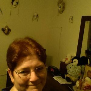 Meet your Posher, Pam