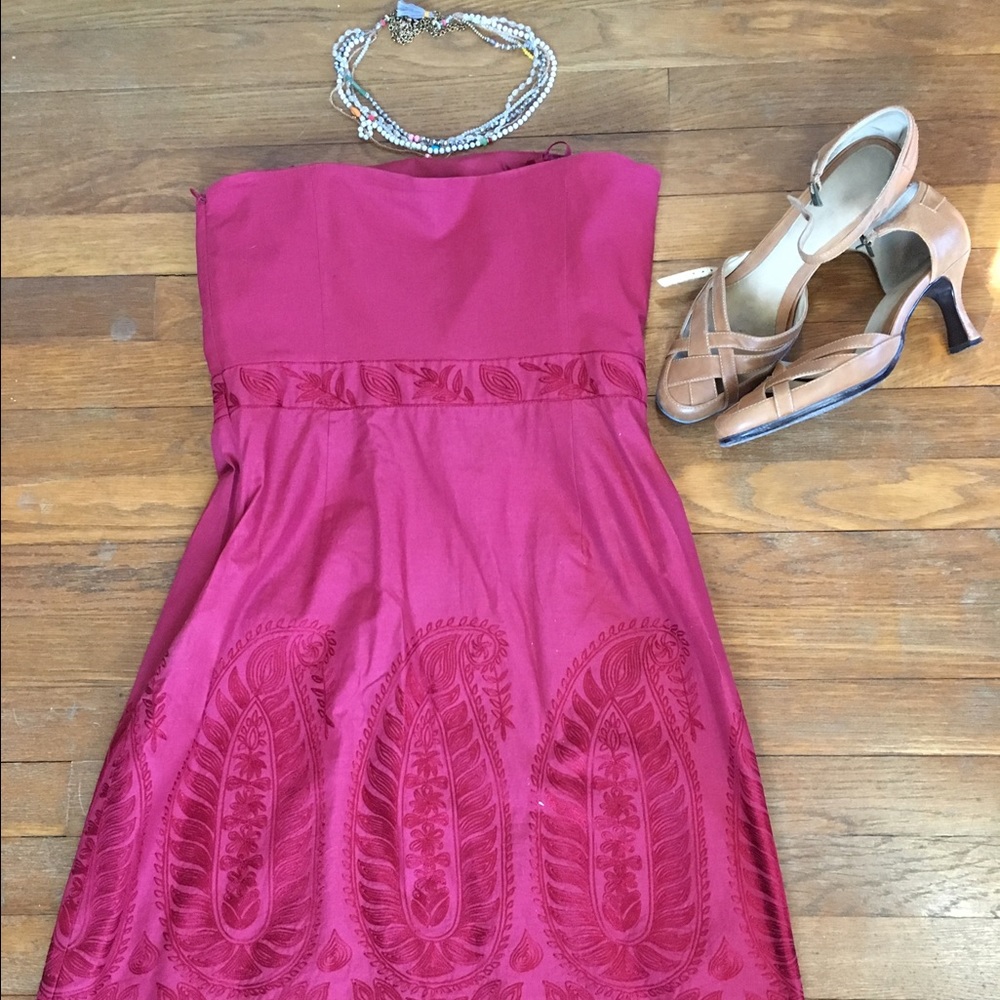 embroidered Ann Taylor strapless dress