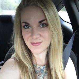 Meet your Posher, Caryn