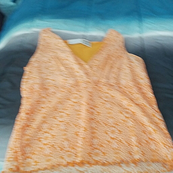 Nice summer top - Picture 3 of 4