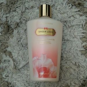 Victoria's Secret Sheer Love Hydrating Body Lotion