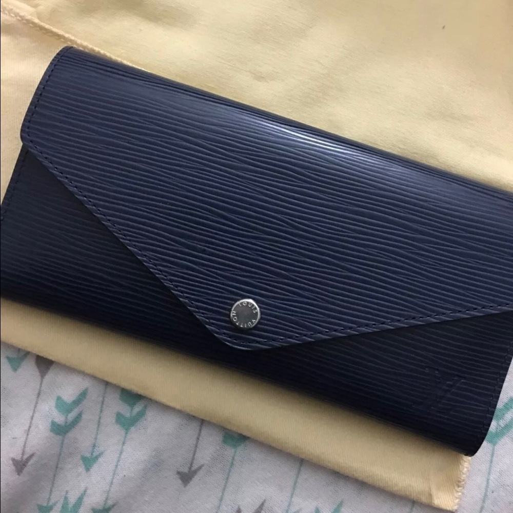 🚫SOLD🚫Louis Vuitton Wallet EPI