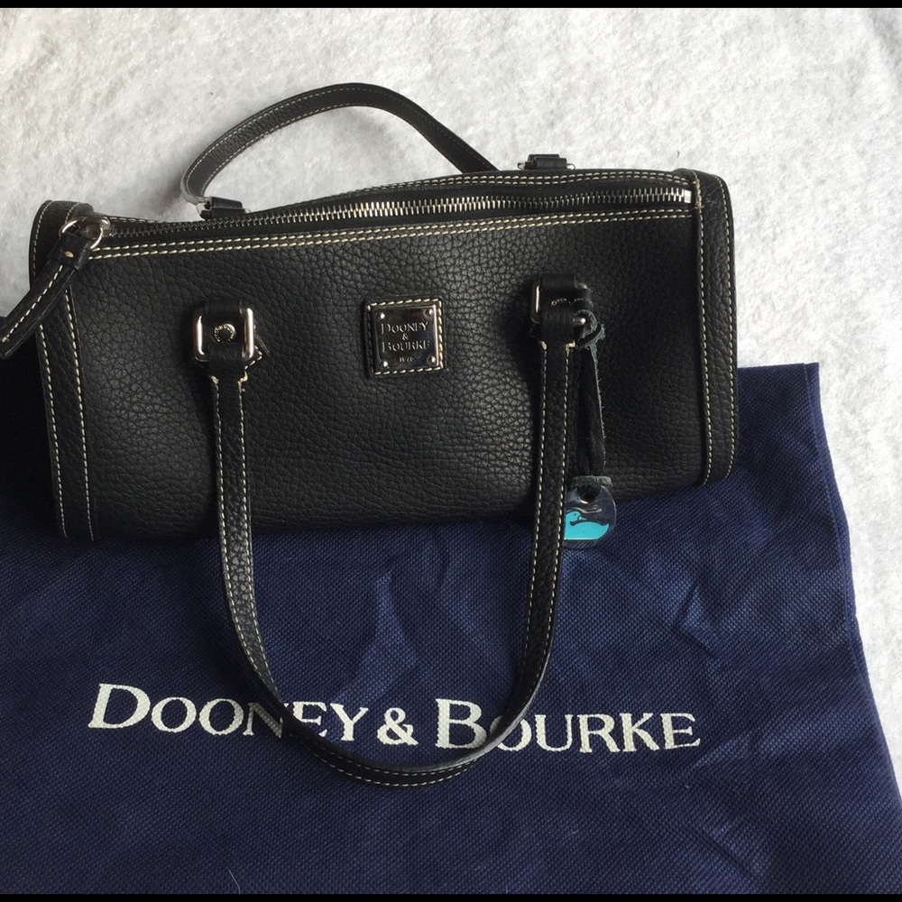 Dooney & Bourke Black leather Satchel- Beautiful!