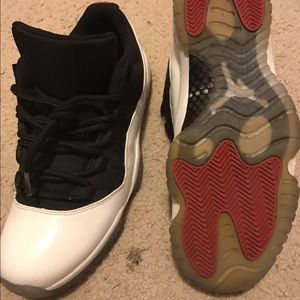 Tuxedo Jordan 11 lows