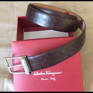 NEW SALVATORE FERRAGAMO GANCINI EMBOSSED MEN'S