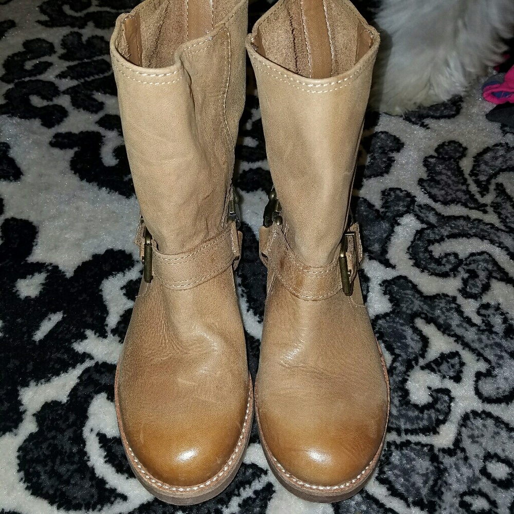 Brand new Gianni Bini boots