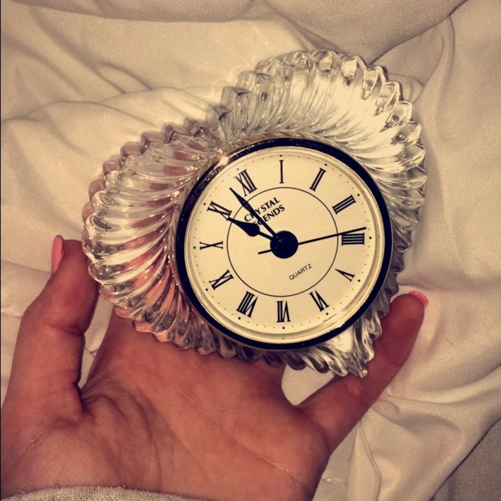Crystal Heart Clock
