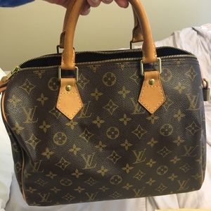 Authentic Louis Vuitton Speedy 30, lightly used