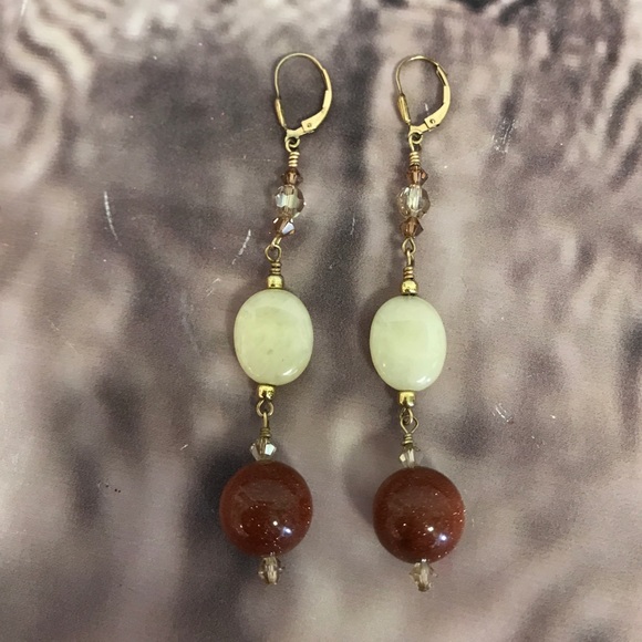 Earrings - Picture 1 of 2