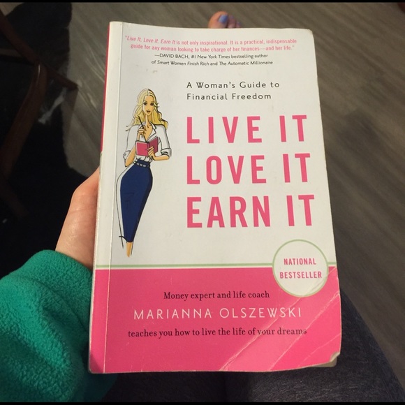 💁🏼live it. Love it. Earn it. - Picture 2 of 3