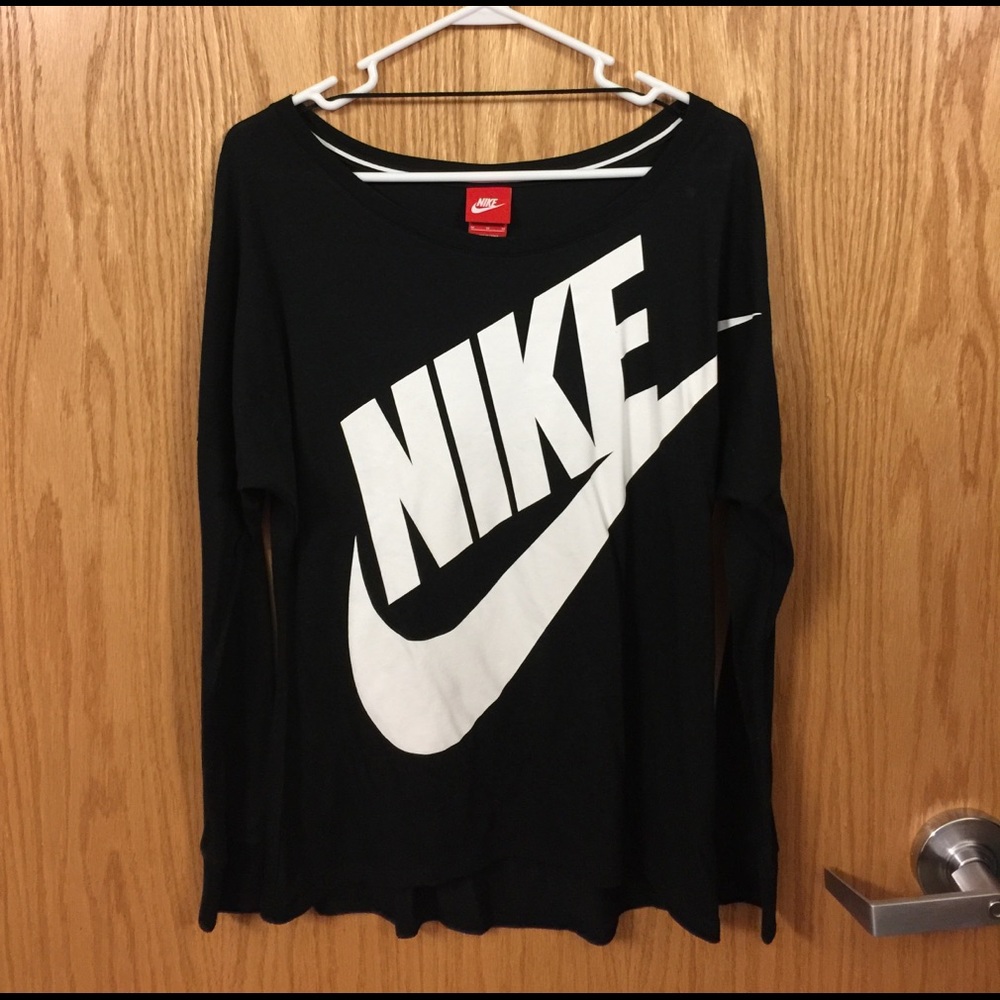 NWOT Nike shirt