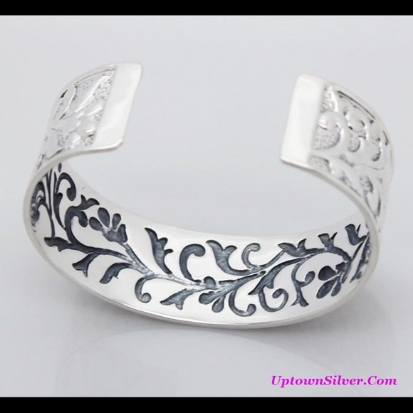 Silpada Cuff - Picture 2 of 4