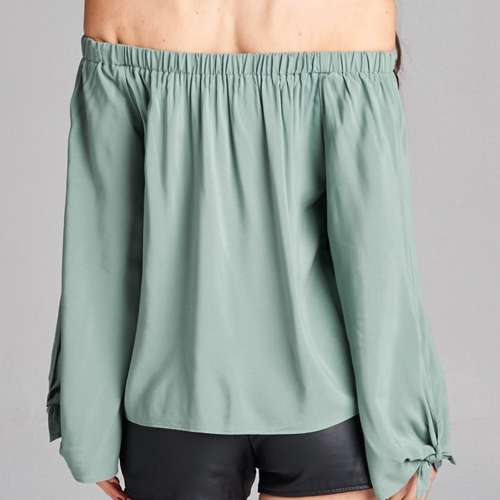 🚨Last 1🚨Off Shoulder Sleeve Tie Top - Picture 3 of 3