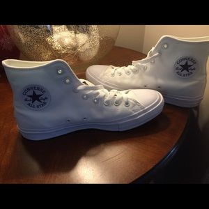NWT unisex white high top converse