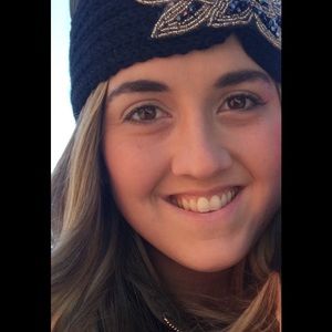 Meet your Posher, Briana