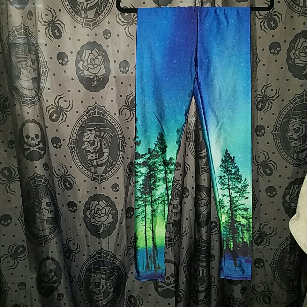 Lotus Leggings Growing Trees into the Stars !! NWT - Picture 1 of 4