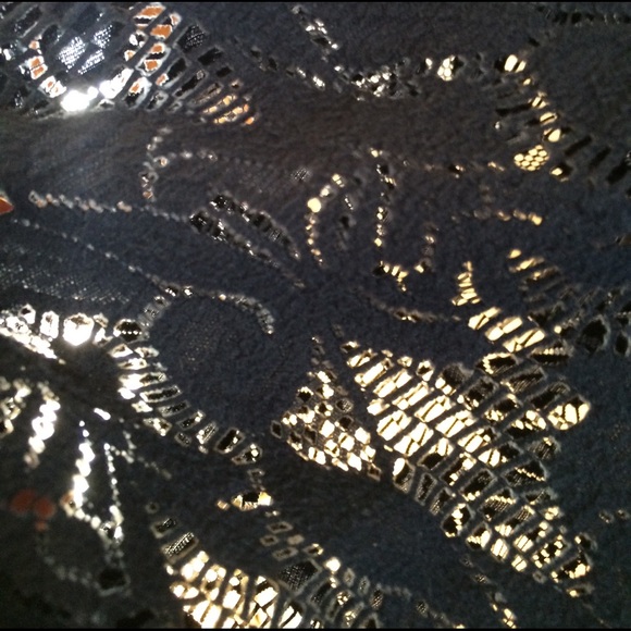 🎉HP🎉Atmosphere patterned lace top size 10 - Picture 3 of 6