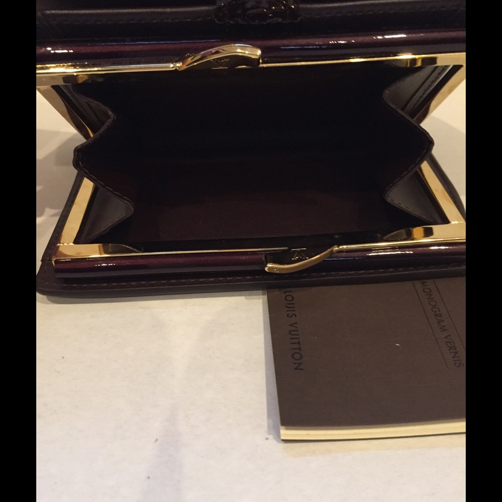 SOLD Louis Vuitton Viennnois Wallet M93521 - Picture 4 of 6