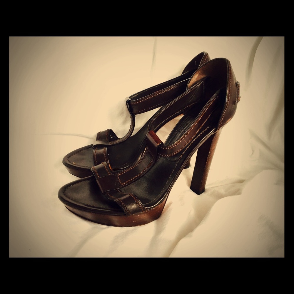 Yves saint Laurent sandals size 38.5