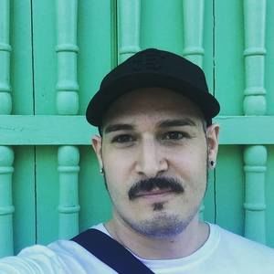 Meet your Posher, Thomas