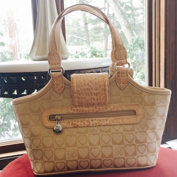 SOLD. NWR Brighton Designer Monogrammed Handbag - Picture 2 of 6