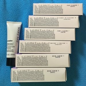 Mary Kay matte-wear foundation