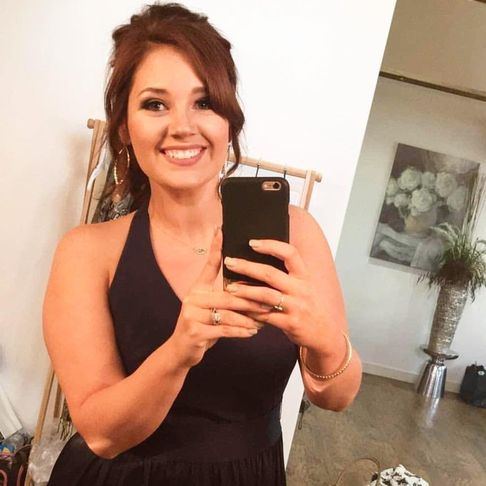 Meet your Posher, Lauren