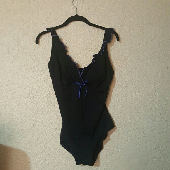 Other - 14 one piece padded swim suit never worn