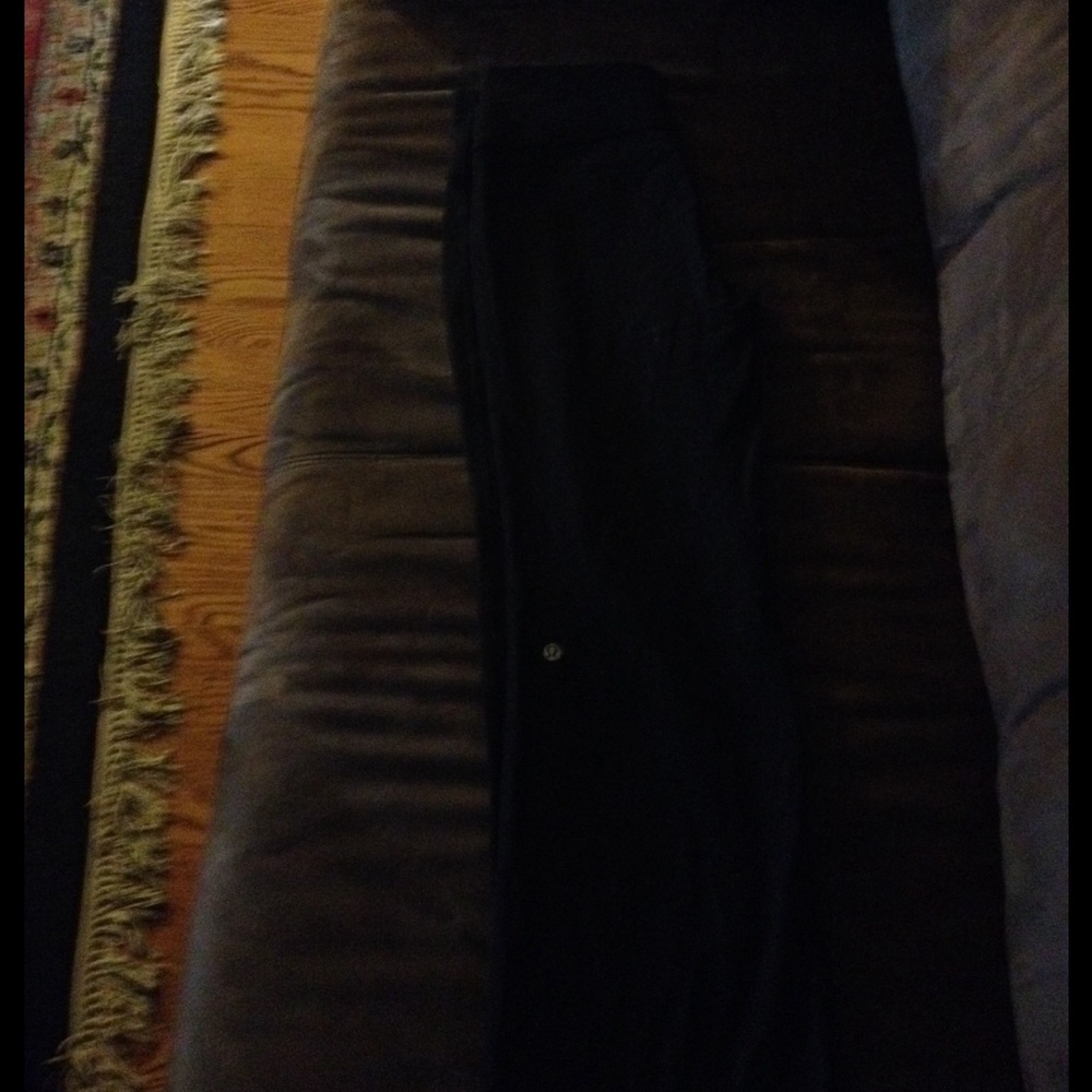 Lululemon yoga pants