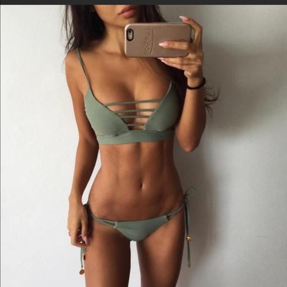 NWOT gorgeous bikini set!!!