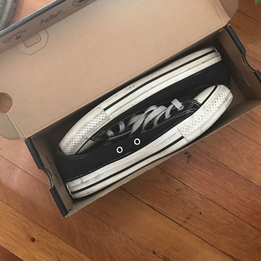 Black converse