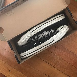 Black converse