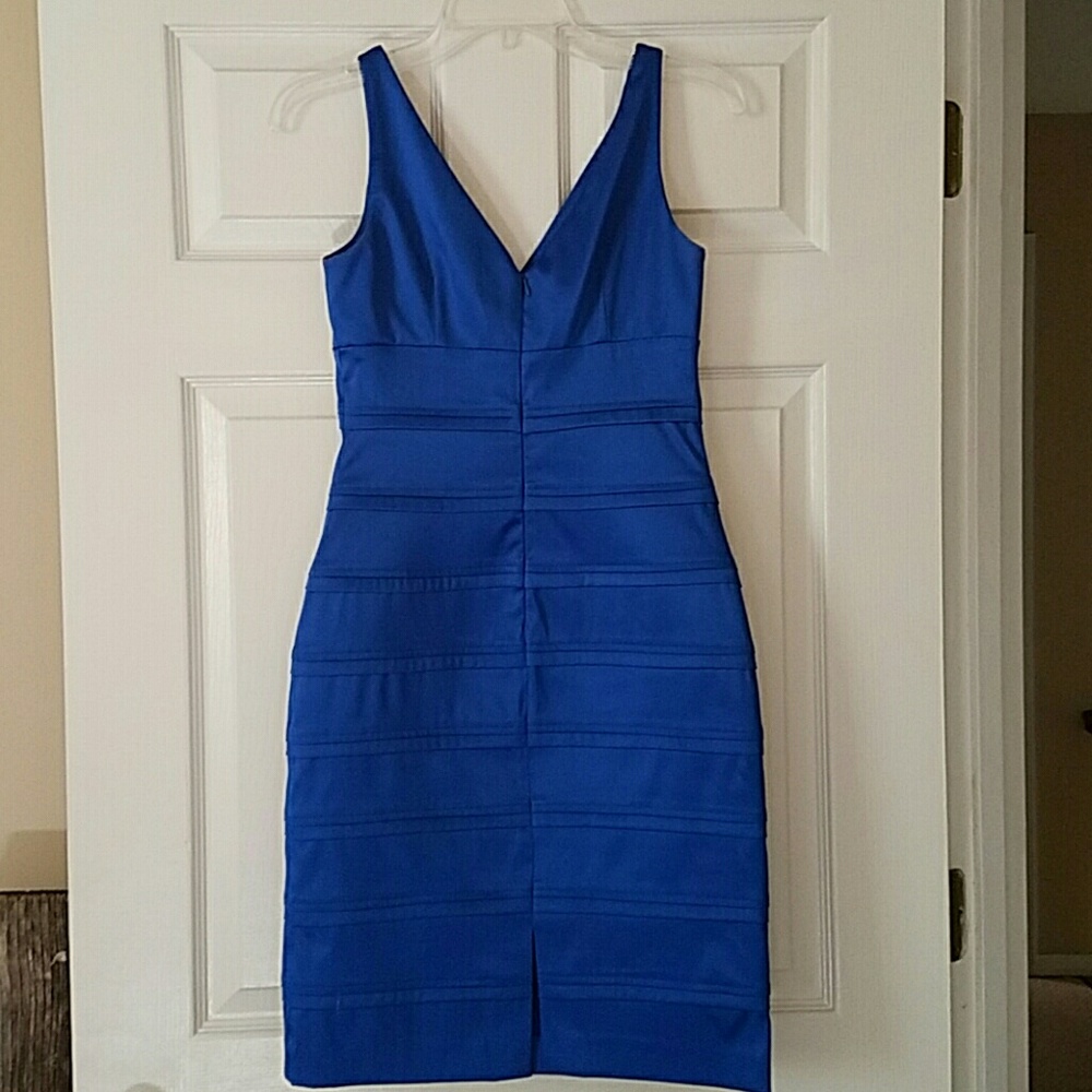 Dress - Picture 2 of 2