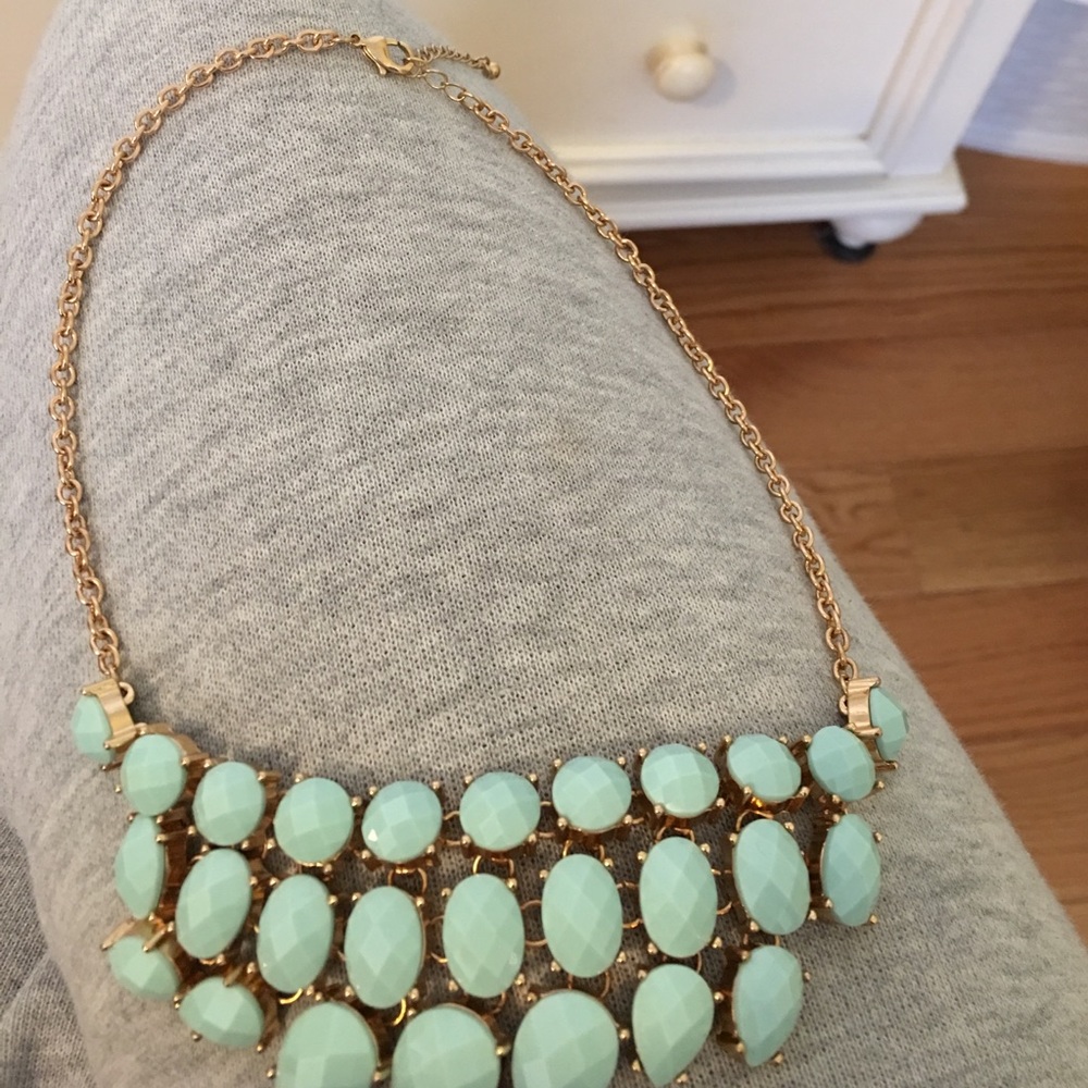 Forever 21 statement necklace