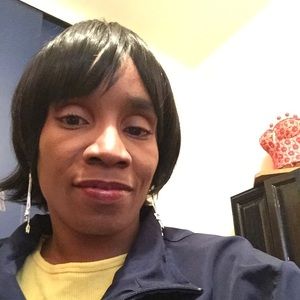 Meet your Posher, Joan