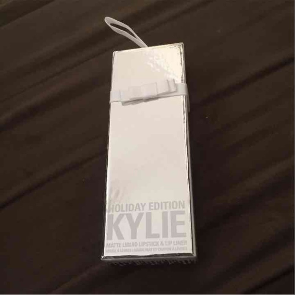 Kylie Jenner Holiday Lip Kit - Vixen
